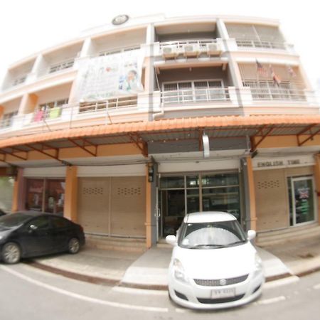 Fun Dee Hostel Ayutthaya Exteriör bild