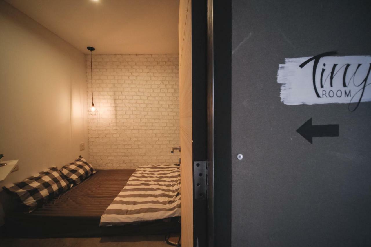 Fun Dee Hostel Ayutthaya Exteriör bild